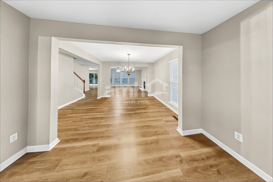 Building Photo - 1808 Bunting Way Dr