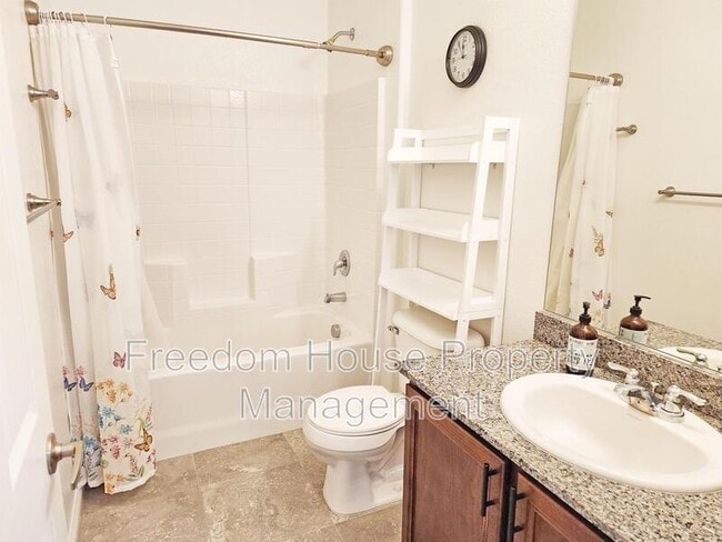 Building Photo - 3575 E Wallowa Dr