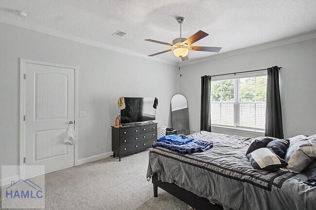 Building Photo - 785 Fairview Cir