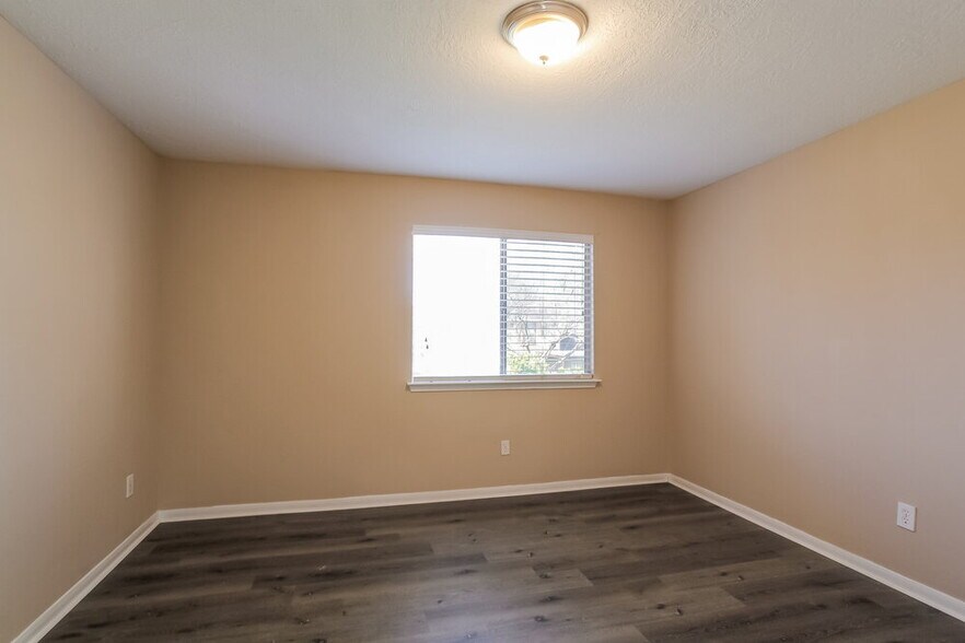 Building Photo - 19919 Big Timber Dr