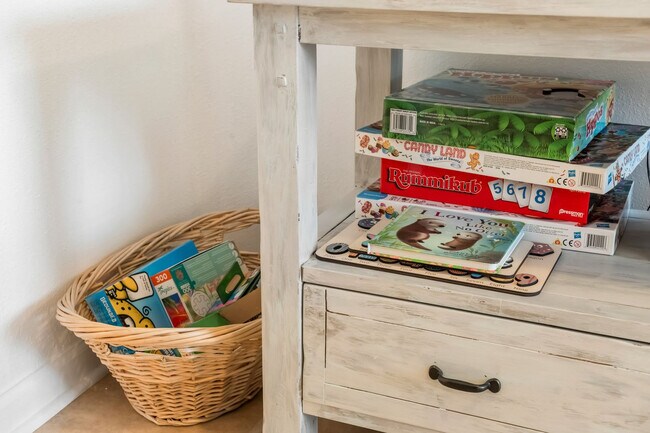 Building Photo - 2543 Sunny Breeze Ave