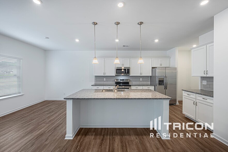 Building Photo - 135 Chapel Meadow Ln SW