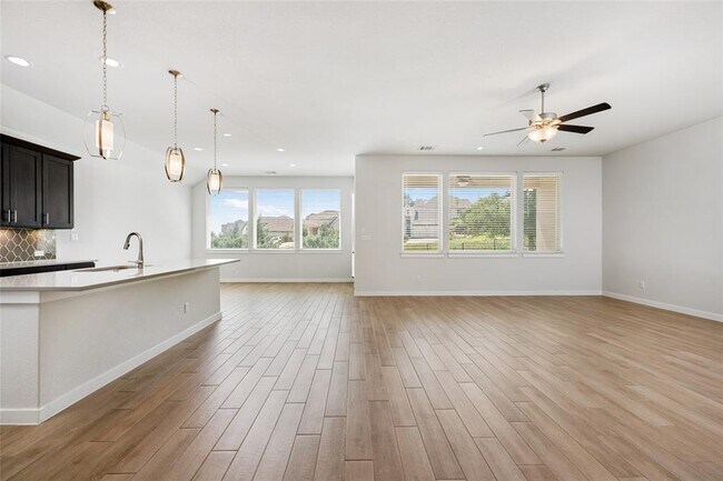 Building Photo - 212 Panzano Dr