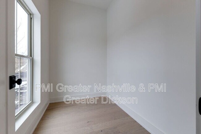 Building Photo - 404 Morningside Mnr