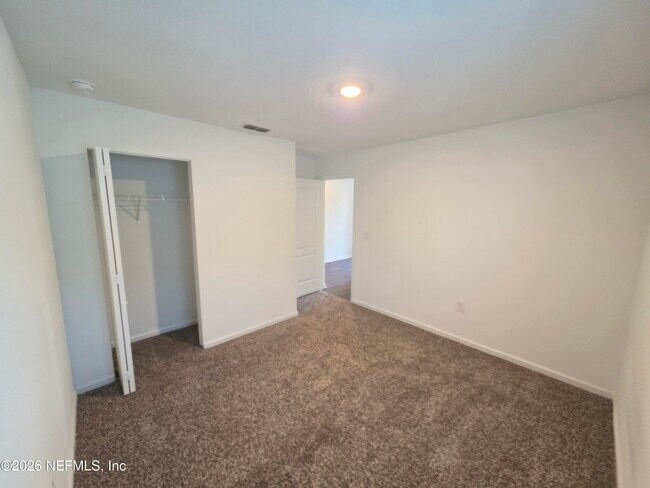 Building Photo - 2885 Oak Stream Dr
