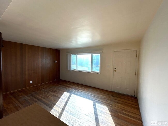 Building Photo - 238 18th St