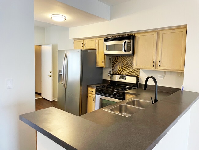 Building Photo - 8122 Ripple Ridge