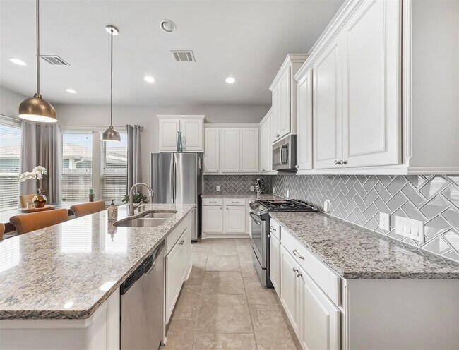 Building Photo - 17023 Canosa Dr