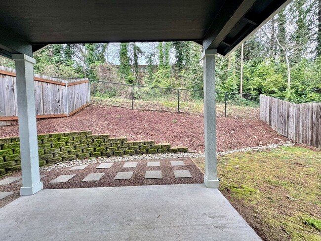 Building Photo - What Beauty! Live with serenity ~ Short distance to the heart of hazel Dell