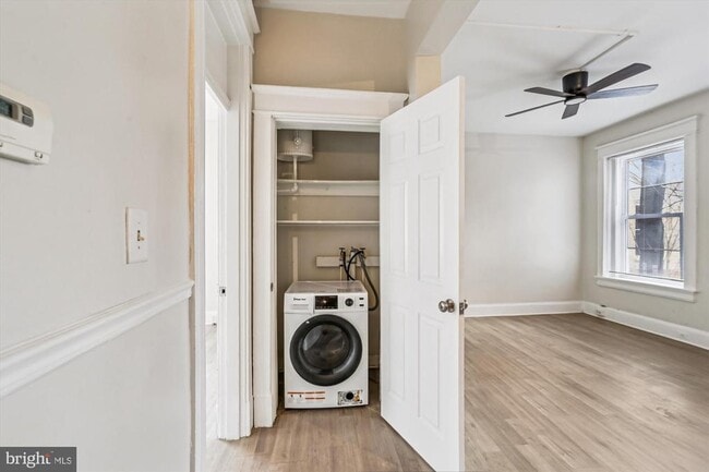 Building Photo - 150 Seaton Pl NW