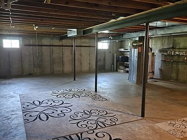 Building Photo - 8703 Fatima Dr