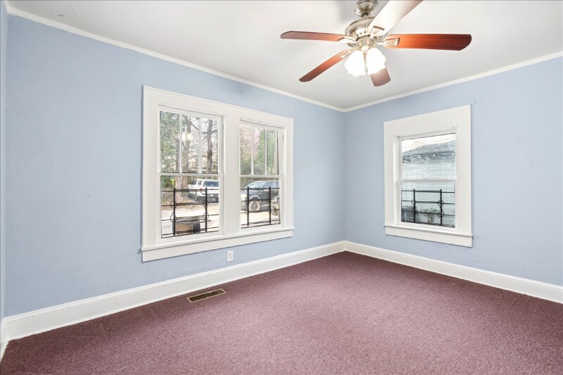 Building Photo - 469 10th St NW