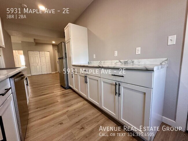 Building Photo - 5931 Maple Ave