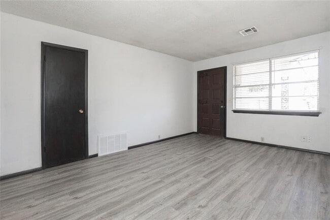 Building Photo - 24 SW 54th St