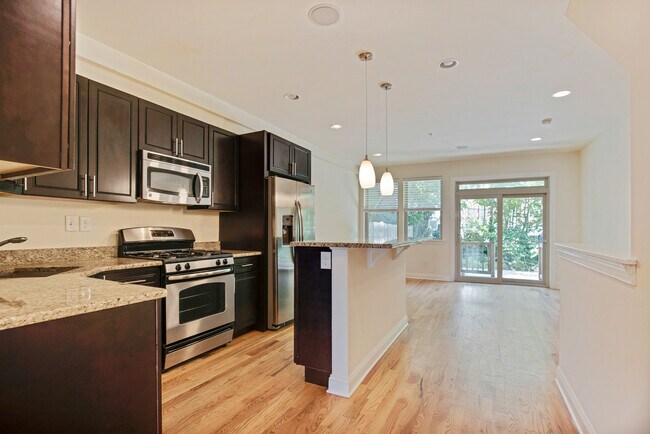 Building Photo - 1619 Ogden St