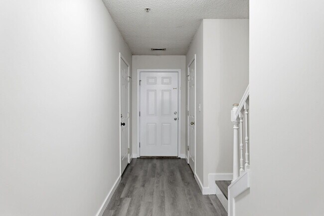 Building Photo - 345 Crooked Pine Trail