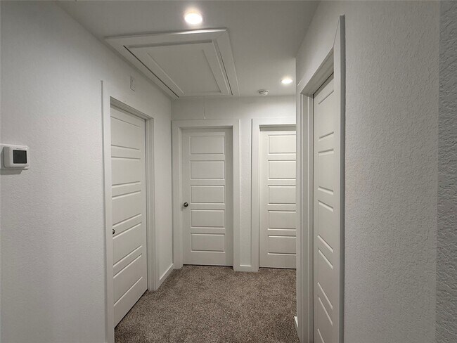 Building Photo - 12319 Maria Heights Ct