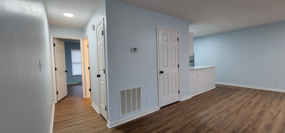 Building Photo - 104 Millwheel Ct