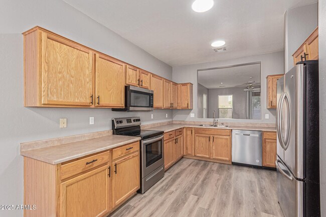Building Photo - 4511 W T Ryan Ln
