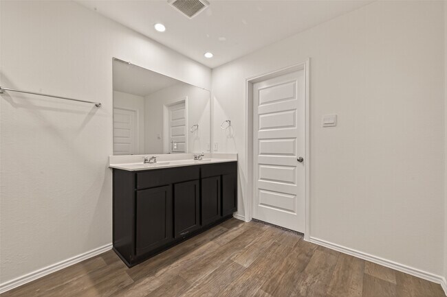 Building Photo - 4326 Blossom Vly Ln