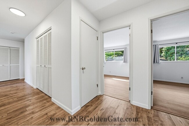 Building Photo - Gorgeous home with spacious yard in Kentfield for rent!