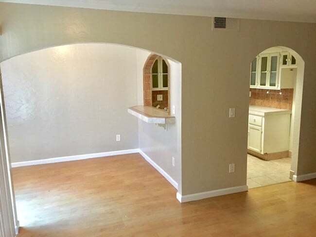 Primary Photo - Nice 2 bed, 2 bath Condo with 1-Car Garage...