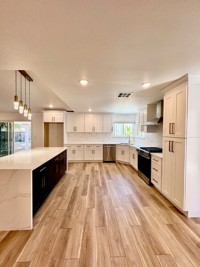 Building Photo - $500 Off! Fully Remodeled Home Near The St...