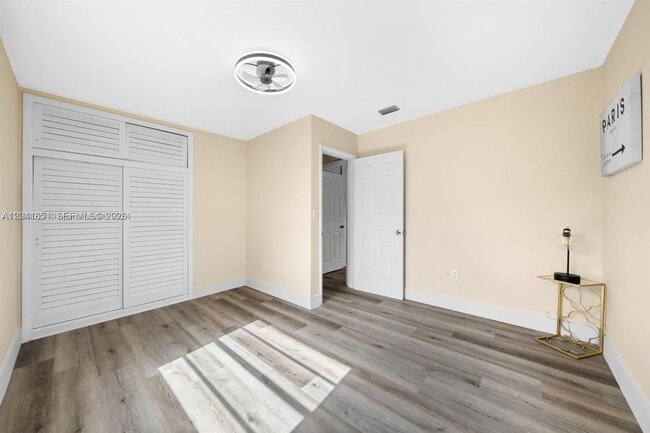 Building Photo - 7532 Farragut St