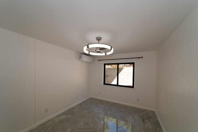 Building Photo - 355 Hoomalu St