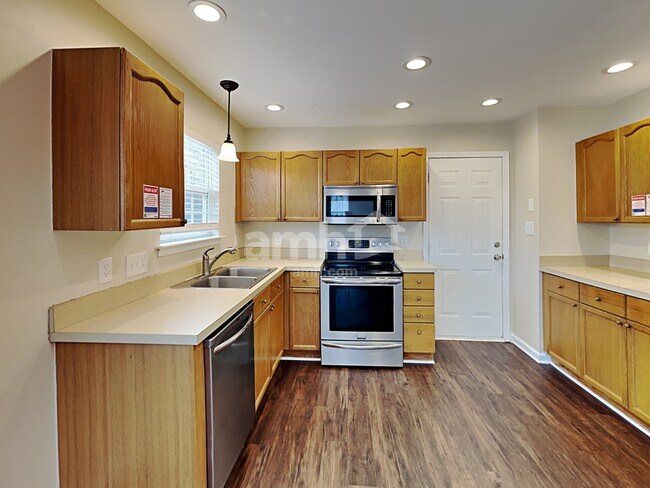 Building Photo - 4894 Aldridge Pl NW