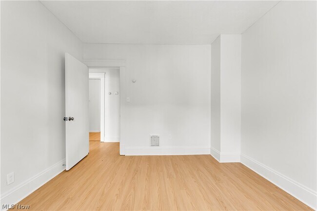 Building Photo - 8906 Jeffries Ave