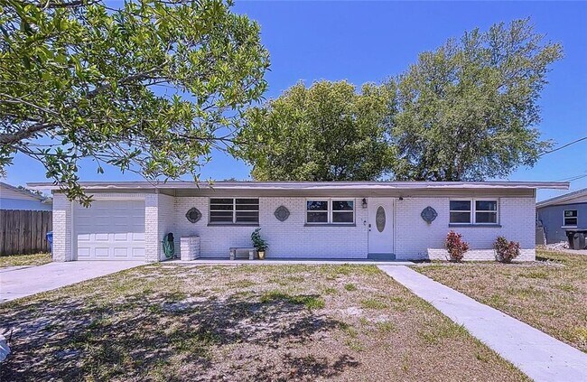 Building Photo - 5806 Liverpool Dr