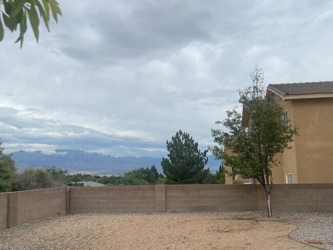 Building Photo - 5555 Mansfield Pl NW