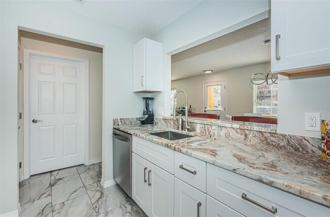 Building Photo - 3876 Island Way