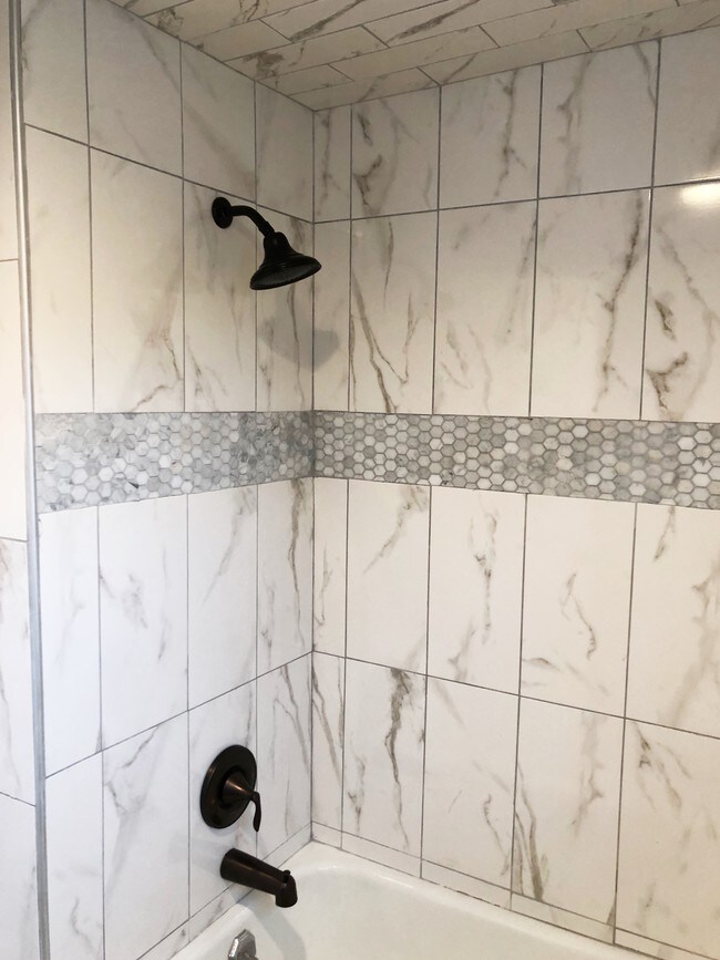 2nd Floor Bathroom 4 - 1104 NJ-28