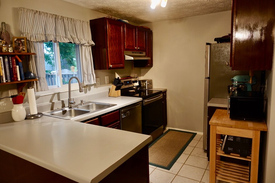 Building Photo - 19034 Partridge Wood Dr