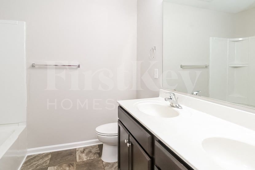 Building Photo - 2637 Cider Ridge Rd