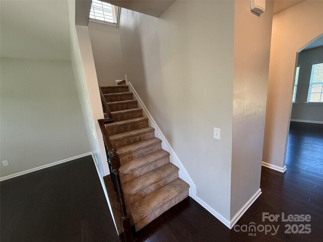 Building Photo - 15124 Evergreen House Dr