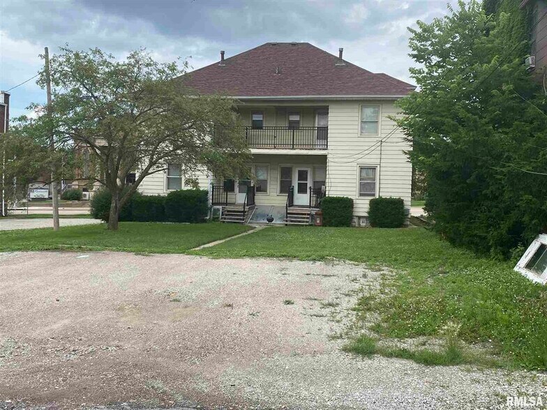 Building Photo - 711 16th St