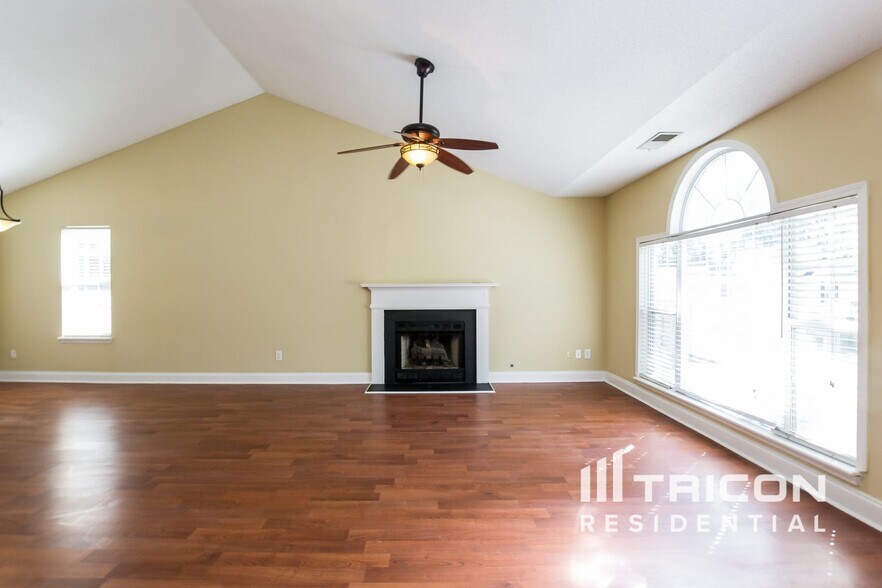 Building Photo - 2084 Cherokee Ridge Trail NW