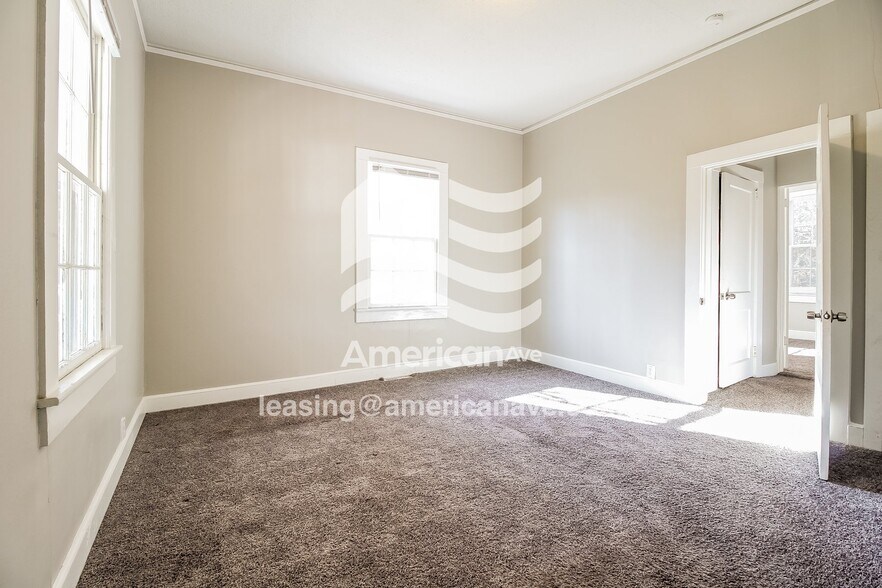 Building Photo - 693 Arlington Rd