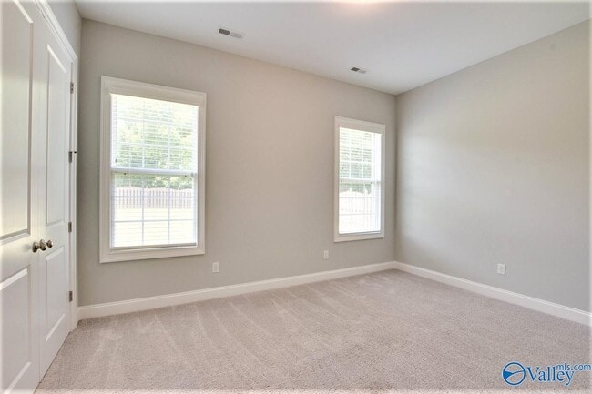 Building Photo - 330 Merrydale Dr