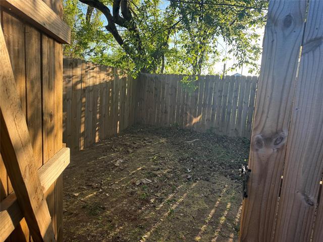 Building Photo - 500 Renee Dr