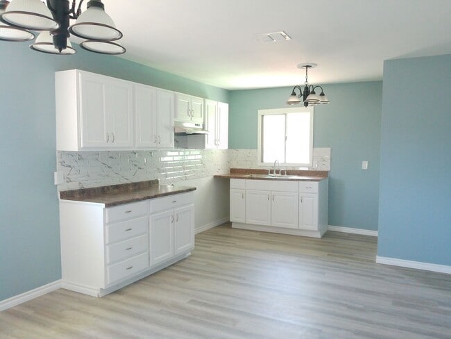 Building Photo - 4313 Molina Dr