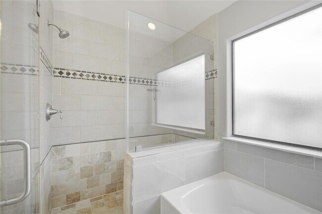 Building Photo - 5510 Blossom St