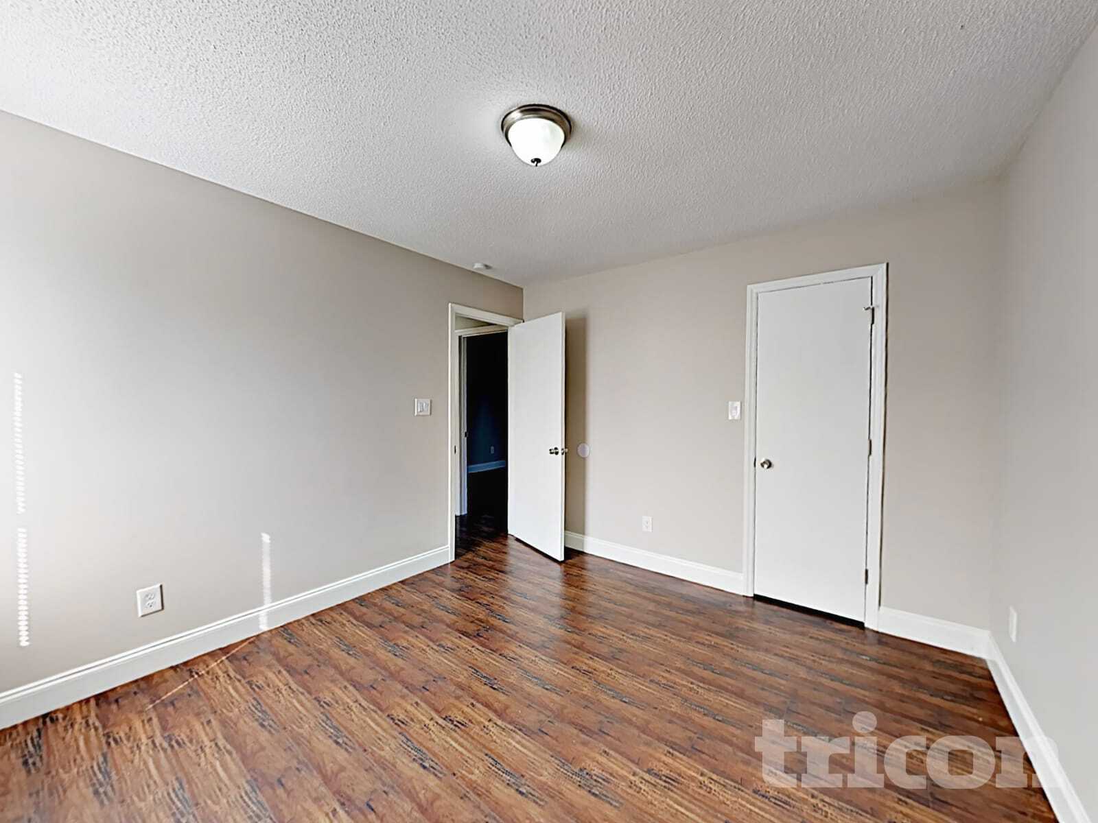 Building Photo - 5801 Leaf Ct