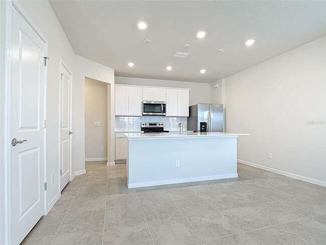 Building Photo - 2233 Southbury Dr