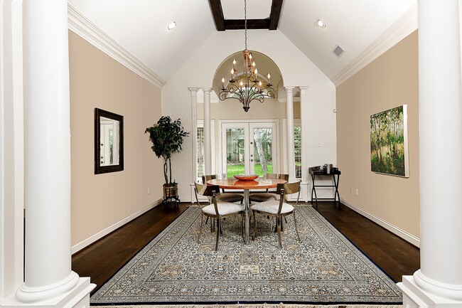 Building Photo - 15 Carriage Pines Ct
