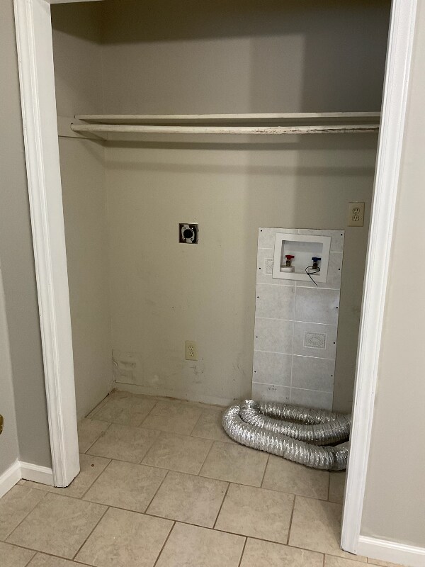 Building Photo - 216 Knoll Dr