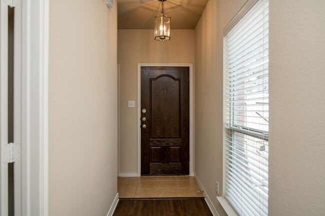 Building Photo - **Home Sweet Home**